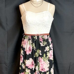 Maxi dress with fitted bodice and floral skirt